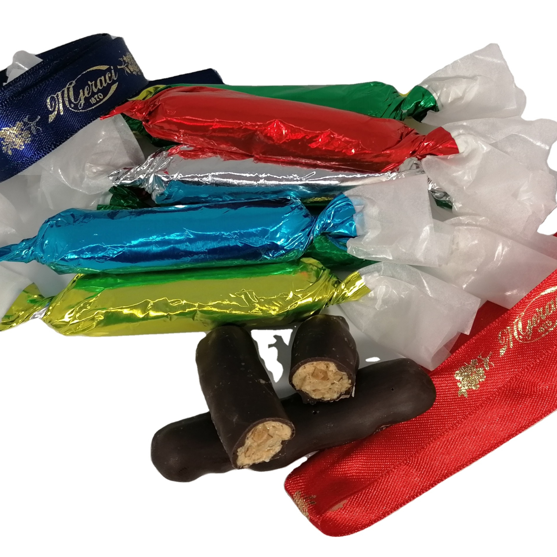 Итальянские традиционные продукта torroncini великолепие Nougat-миндаля и меда на основе мягкой сладкий шоколад покрытые