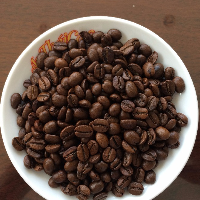 Высококачественные жареные кофейные зерна Robusta Arabica с высококачественной обработкой, из Европы