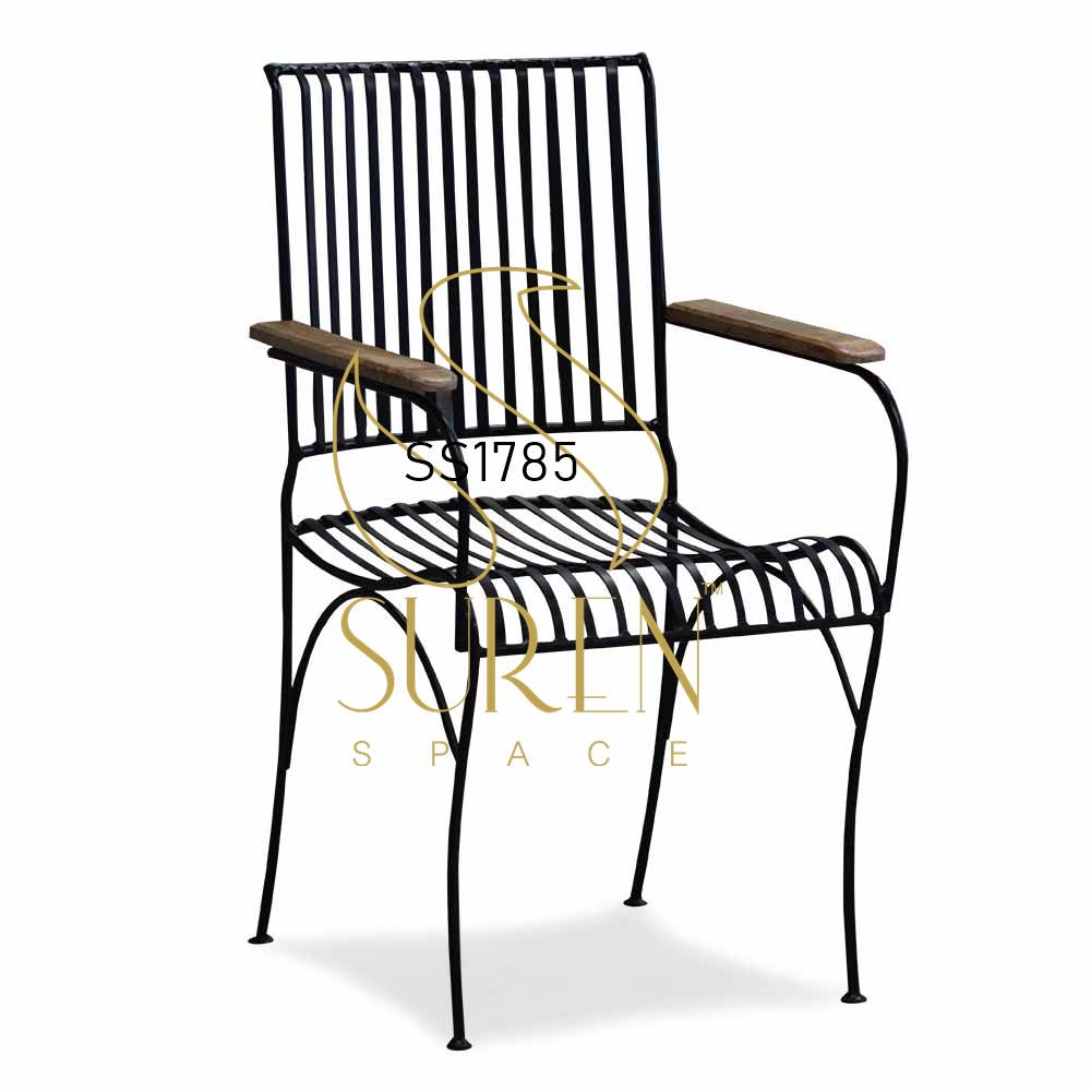 Pure Metal Designer Resort Outdoor Chair Outdoor Arm Chair for Park Garden Balcony Iron Chair Design