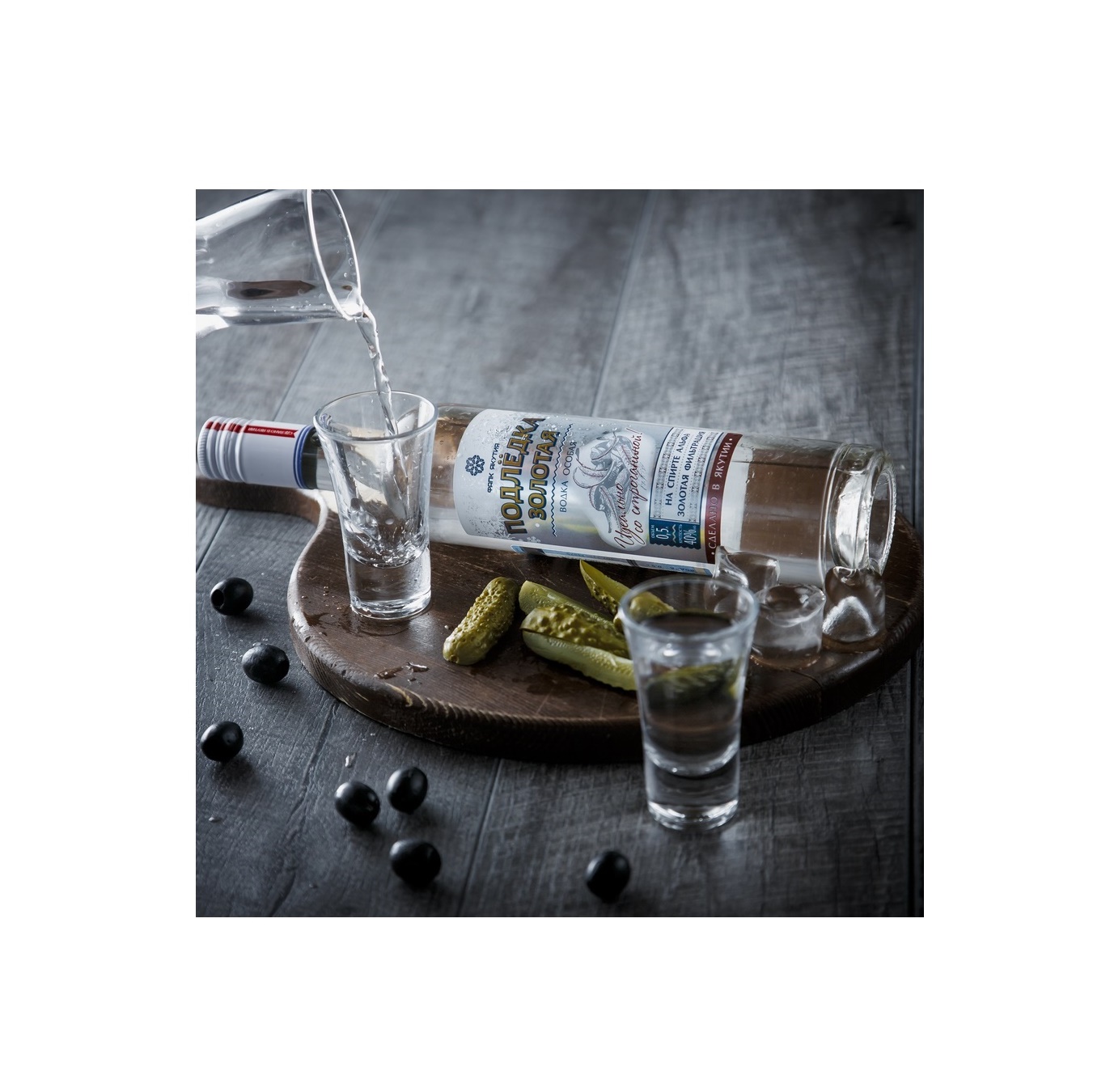 40% Strong Natural Ecological Raw Materials Unique Product Alcohol Podledka Gold Vodka