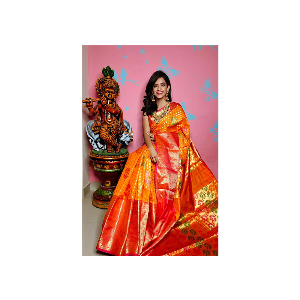 Новейшие эксклюзивные Banaras Paithani Fancy сари с канчи каймой для девочек по самой низкой цене на заказ на большую партию товара