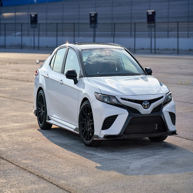Довольно подержанные автомобили 2020 Toyota Camry TRD FWD на продажу прямо сейчас!