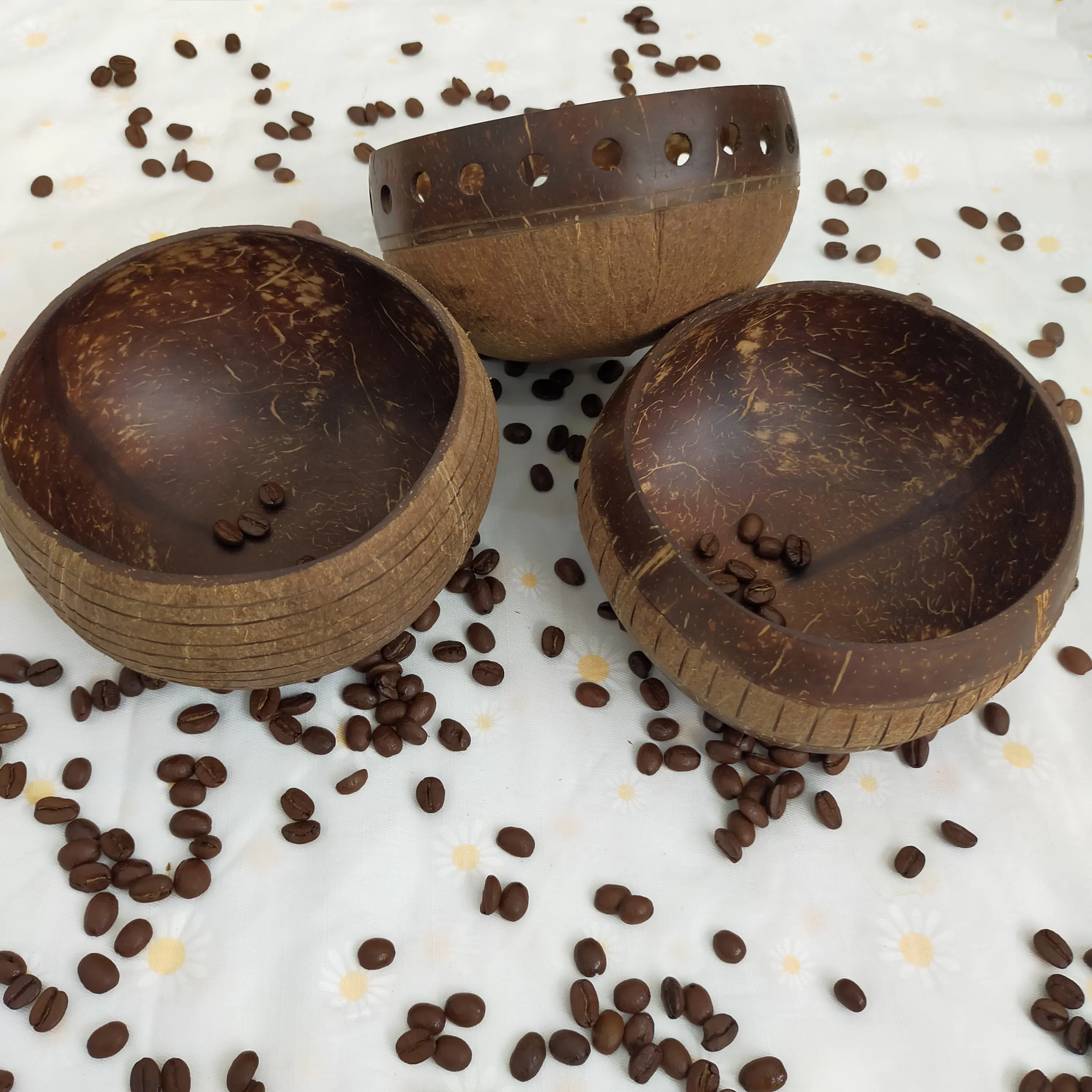 Custom LOGO Coconut Shell Bowls  Eco Friendly SALAD BOWL COCONUT BOWL HIGH QUALITY ECO FRIENDLY PRODUCT