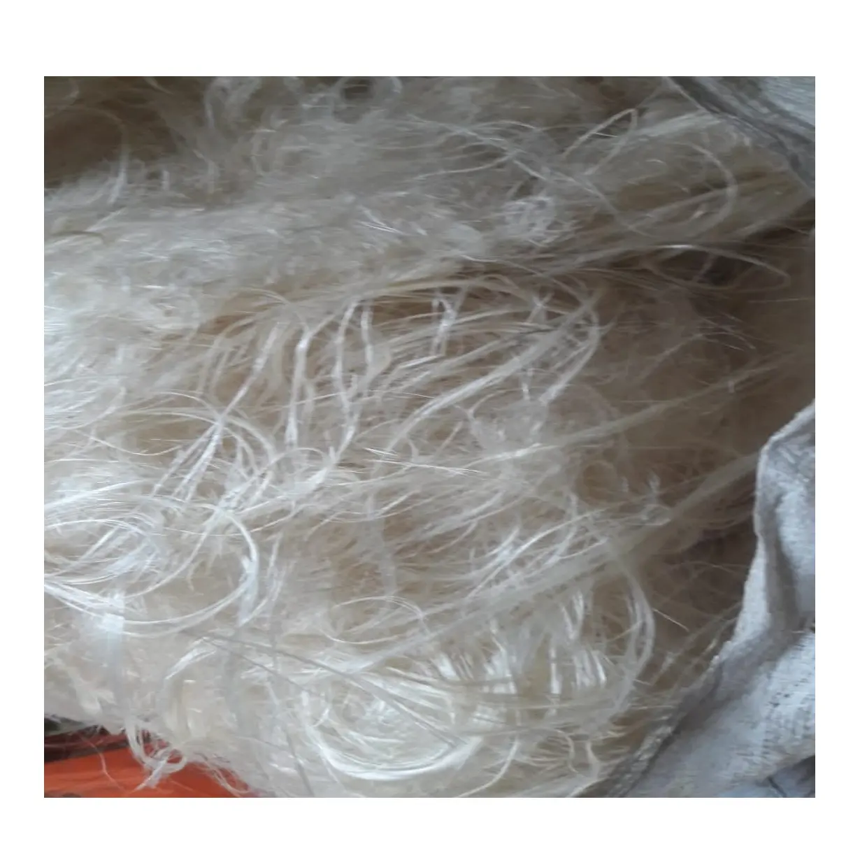 natural pineapple fibres obtained from real pineapple fibre suitable for yarn and fibre stores