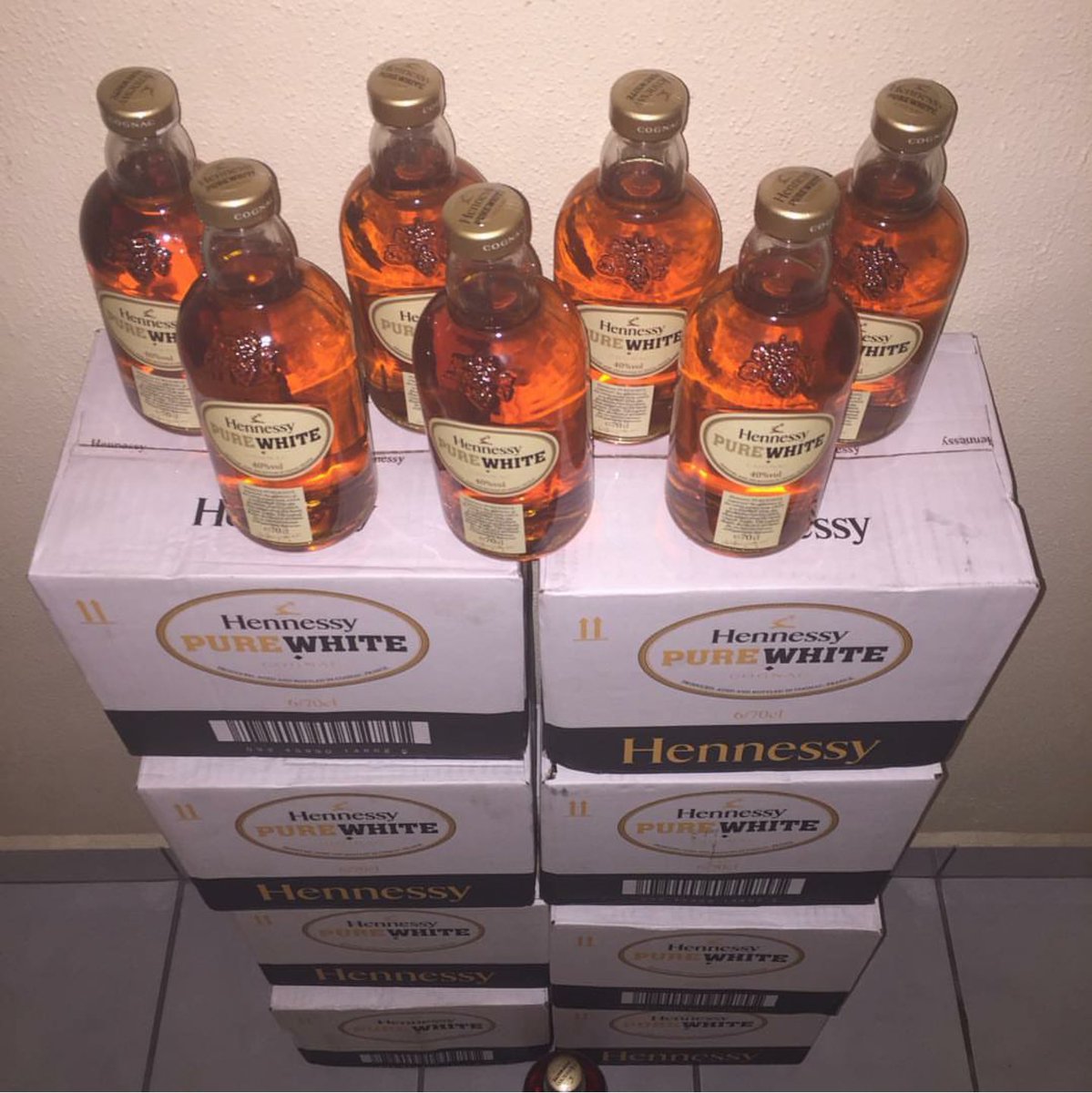 700 мл белый чистый оригинал Hennessy коньяк Vsop
