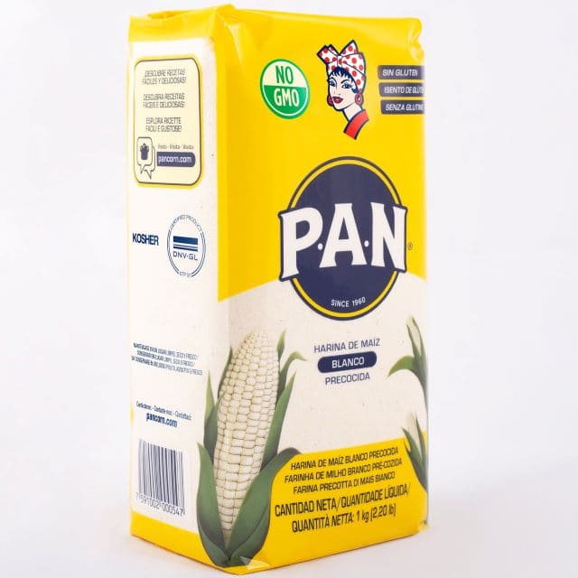 P.A.N. Pre-cooked white corn meal 1 Kg
