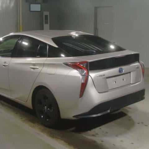Toyota Prius S Touring 2021/2020/2019/2018/2017/2016 New Edition