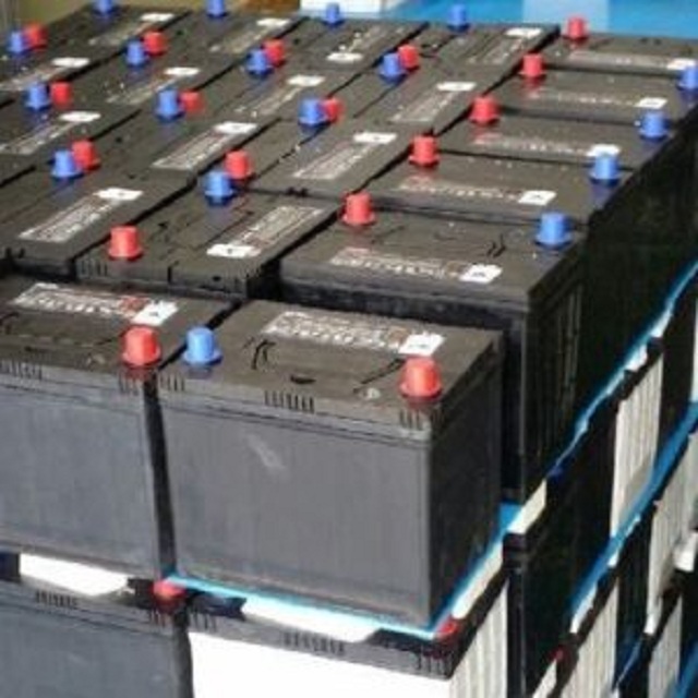 Battery Scraps High grade Car battery Drained lead battery scrap for sale