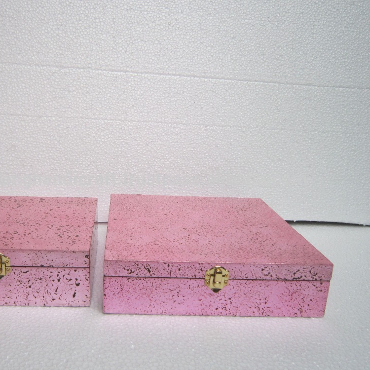 Beautiful Set of two Pink Lacquer Boxes Vietnam