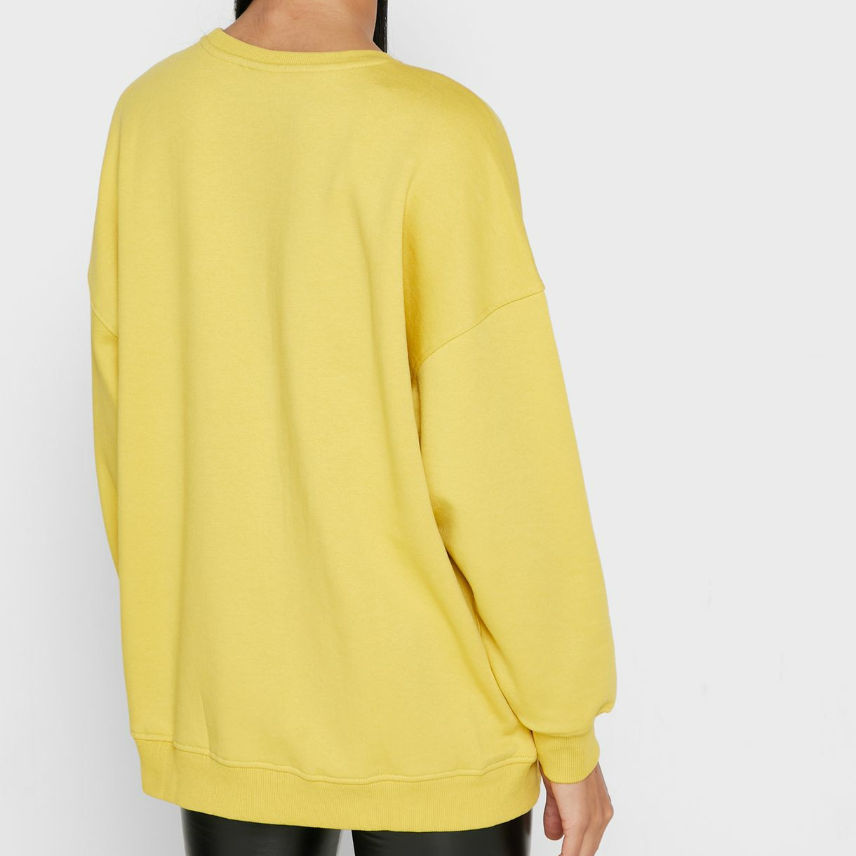Yellow Color Ladies Top Quality Fabric Used Oversized Sweatshirt