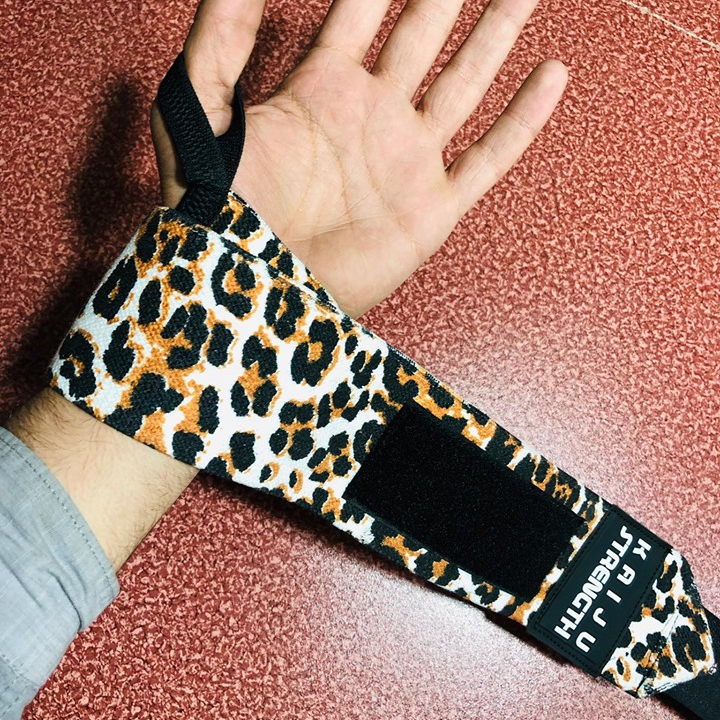 Heavy duty breathable and easy to wear fitness workout powerlifting hand weightlifting support gym wrist wraps