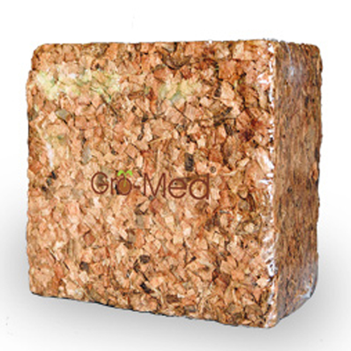 Natural Organic Coconut Peat Husk Chips Block at Wholesale Price
