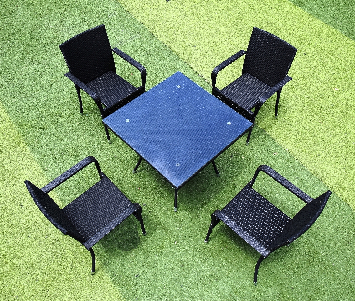 Outdoor Bench Set Chair Seat Dining Table Beer Park Metal Picnic Table and Bench Street Customized Steel Wood