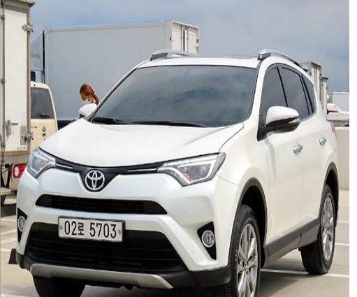 Автомобили подержанные автомобили левая рука с бензином T OYOTA 2018 RAV4