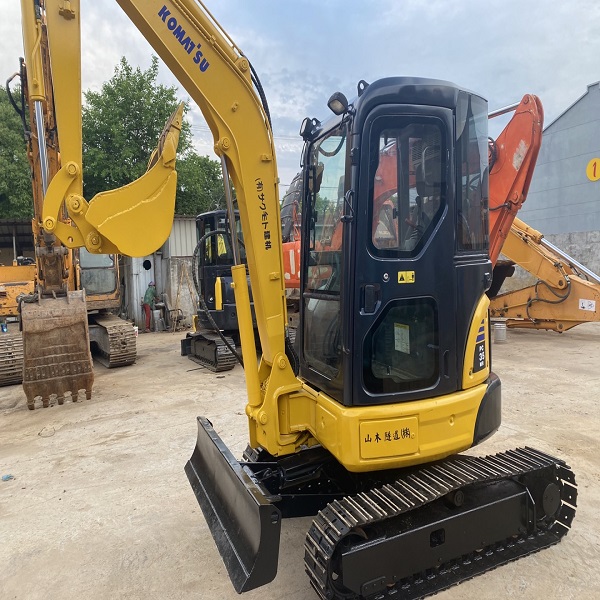 Originally Japan imported used excavator KOMASTU PC35 great performance with reasonable price PC 35MR