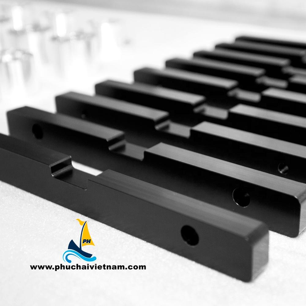 Customized Brass Industrial Sewing Machine Parts Machining Part Auto Parts Aluminum Die Casting Spare Making Machine in Vietnam