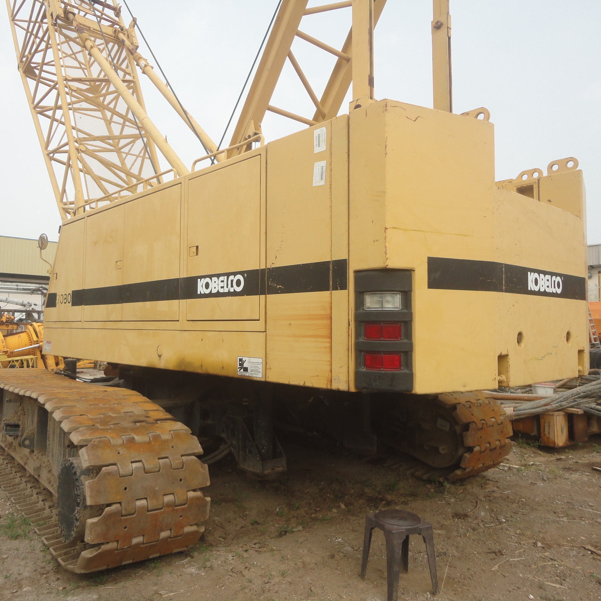 Гусеничный кран Kobelco 7080