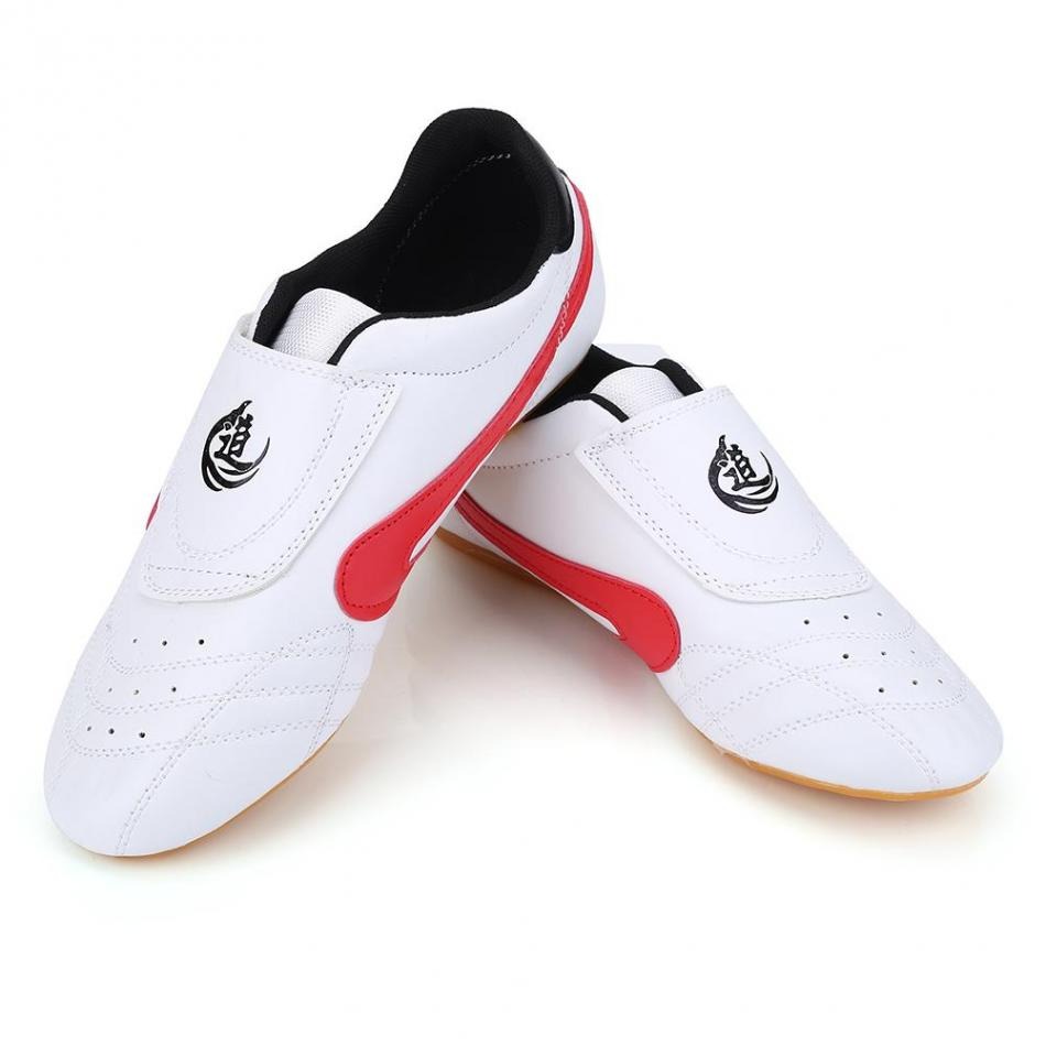 Unisex Taekwondo Shoes Breathable Karate Kung Fu Wrestling Sneaker Martial Art Shoes Adult Children Soft Sole Sport Shoes