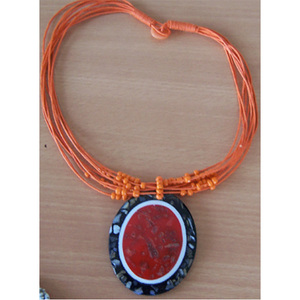 Joyería de Conchas Marinas, Collar de Conchas Estilo Bohemio con Cuentas Redondas Rojas, Ideal para Regalos - Product Image 1