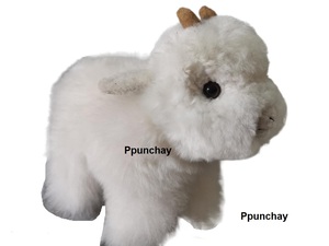 Juguete de alpaca bebé Ppunchay Perú, suave y agradable, lindo. - Product Image 1