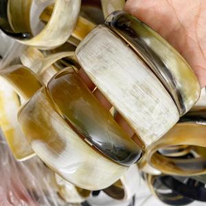 Bracelets en corne de buffle naturelle, fabrication artisanale de bijoux en corne de buffle - Product Image 1