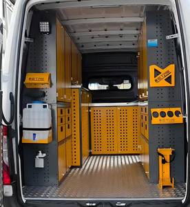 Sistema de Estanterías Modulares para Furgonetas OEM, Personalizable, Interior de Vehículo Personalizado, Estanterías para Vehículos Comerciales - Product Image 1