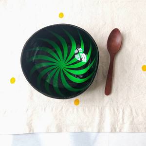 Vente en gros de bols en noix de coco respectueux de l'environnement, ronds laqués Vietnam coquille 100% naturelle, ensemble d'ustensiles de cuisine artisanat - Product Image 1