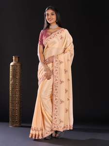 ส่าหรีผ้าชินอนนุ่มและเงางามพร้อมด้ายสวยงามและงานปักแบบ Zari - Product Image 3