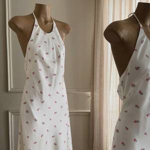 Robe longue blanche en maille florale sur mesure, col halter, sans manches, robe d'été pour femmes - Product Image 2