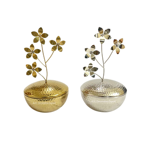 Tarro de vela de Metal decorativo a precios al por mayor con tapa, tarro de vela dorado para decoración del hogar y Navidad para iluminación - Product Image 1