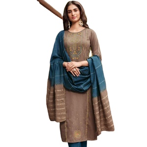 Aarohi VOL Chinon หนักกับงานเย็บปักถักร้อย kurti - Product Image 1