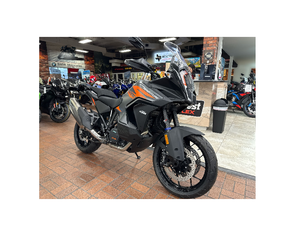 Moto KTM 2023 SUPER ADVENTURE S 1290 neuve - Product Image 3