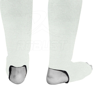 Espinilleras Ligeras de Neopreno Hechas en Pakistán para Práctica y Entrenamiento de Adultos, Protección de Piernas para Gimnasio con Diseño Simple - Product Image 6