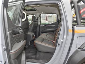 Huxiao Ruiqi 7 2024 Model 2.3T Automatic 4WD Gas Flagship M9T SUV Left Hand <b>Drive</b> Leather Seats R17 Tires Hot Selling - Product Image 6