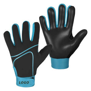 Gants de football gaélique GAA sur mesure, fabricant pakistanais, poignées de main, design léger, paume en latex de 2,5 mm, poignet réglable - Product Image 3