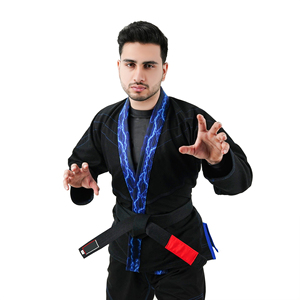 Uniforme de entrenamiento de algodón/poliéster personalizado, traje de Karate unisex OEM con traje de uniforme de Karate de diseño personalizado - Product Image 5