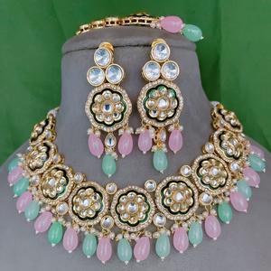 Ensemble de collier et de boucles d'oreilles élégant de qualité supérieure plaqué or avec des pierres Kundan pour la collection de vêtements de mariage pour femmes - Product Image 1