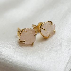 Boucles d'oreilles en quartz rose brut 8-10mm de beauté naturelle en argent sterling 925 Boucles d'oreilles en pierres précieuses brutes - Product Image 3