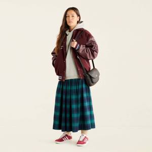 Diseño Popular Nuevo estilo Precio barato Invierno Mujer Manga larga Peso ligero Varsity Chaqueta Mujer Chaquetas con cremallera - Product Image 3