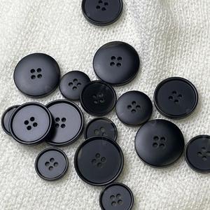 Bouton brut en corne de buffle naturelle de qualité supérieure pour accessoires vestimentaires - Product Image 2