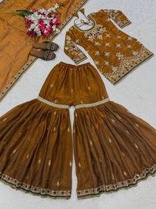 Nuevo Conjunto de Traje Sharara de Diseño, Material de Seda Pesada, Salwar Kameez Reversible, Estilo Moderno de Invierno para Fiestas, Diwali y Bodas - Product Image 4