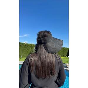 Chapeau de paille large avec embellissements en pierres noires et détails en ruban - Accessoire de plage et de protection solaire HSR2091 - black2091 - Product Image 2