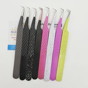 Pinzas de extensión de pestañas con agarre de diamante en forma de L de 90 grados, acero inoxidable con pinzas de fibra de Punta puntiaguda - Product Image 1