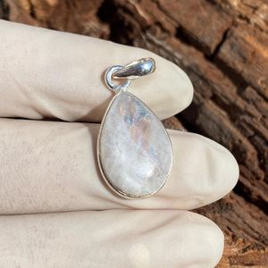 Pendentif délicat en pierre de lune, fait main, en argent sterling 925, pierre précieuse unique, élégant, bijou de mode, cadeau pour femmes et hommes - Product Image 3