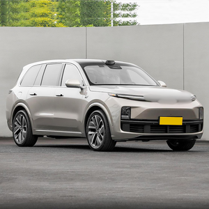 SUV Híbrido de Lujo 2025 de 6 Plazas con Autonomía Extendida, Tracción en las Cuatro Ruedas, Enchufable (PHEV), Vehículo de Nueva Energía, Carga Rápida, Auto Inteligente - Product Image 3