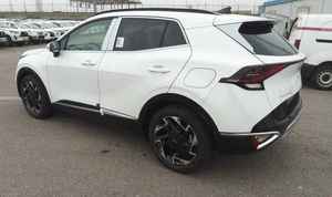 LUXE ABORDABLE Voiture d'occasion propre <span class=keywords><strong>Kia</strong></span> <span class=keywords><strong>Sportage</strong></span> GLS 2.0L Essence Automatique Prête à être expédiée dans le monde entier - Product Image 6