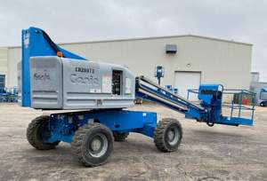 Plataforma elevadora articulada diésel eléctrica de 18 m, en buen estado, de uso moderado, con operación silenciosa y batería de litio. - Product Image 3