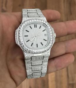 Vente imbattable Montre en diamant Moissanite Blingbling haut de gamme Mouvement à quartz de qualité supérieure Verre en acier inoxydable brillant brillant - Product Image 1