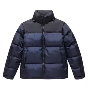 Chaqueta Acolchada con Capucha de Invierno Personalizada Real North para Hombre y Mujer, Ecológica, Estampada con Logotipo Frontal y Todos los Colores Disponibles - Product Image 4