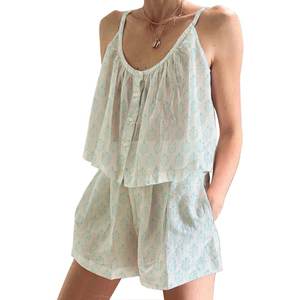 Conjunto de Pijama Corto de Algodón con Estampado Floral Hecho a Mano para Mujer, Conjunto de Pijama Informal de Primavera/Verano con Tirantes y Estampado Floral - Product Image 1